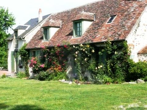 The main house with Guest Room